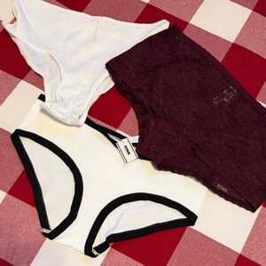 VS Pink Panty Set of 3 NWT